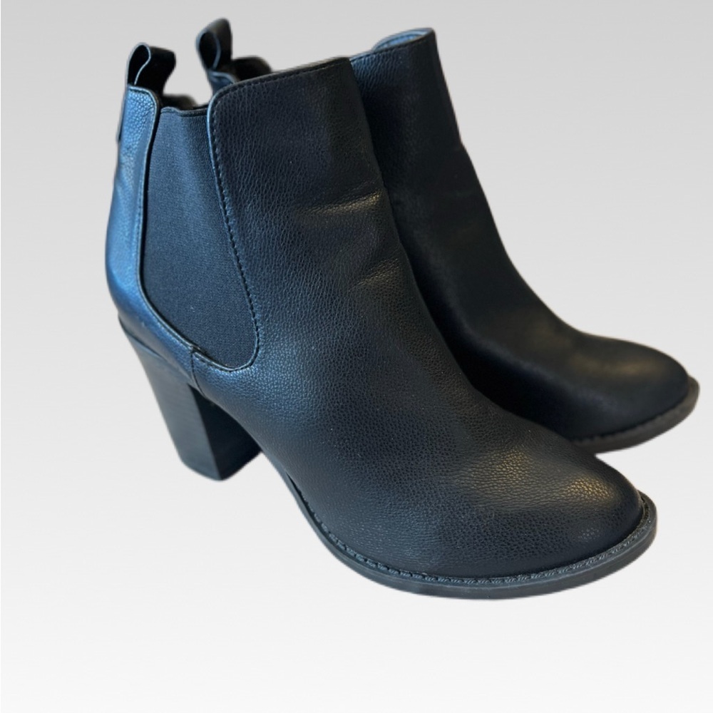 Allegra K Black Ankle Booties size 8.5
